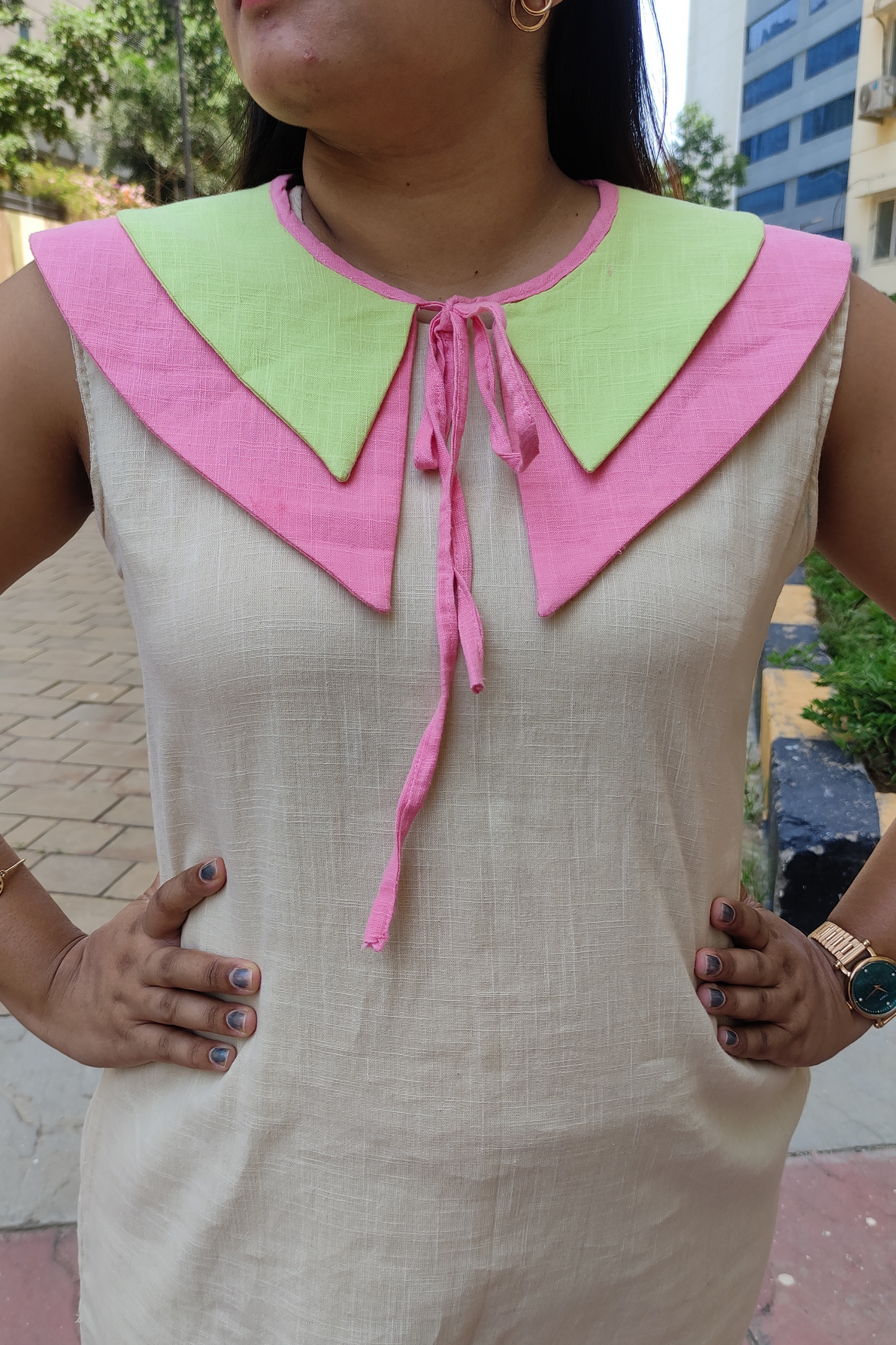 Shift dress with detachable collar